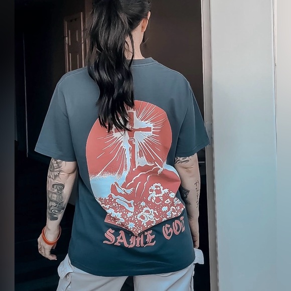 ELEVATION WORSHIP Women’s Casual Oversized Graphic Drop Shoulder Tee - Picture 2 of 11